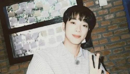 圈内爆料赖冠霖周也,甜蜜互动引粉丝热议  第2张